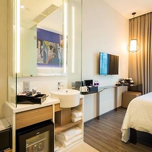 Signature Twin Room